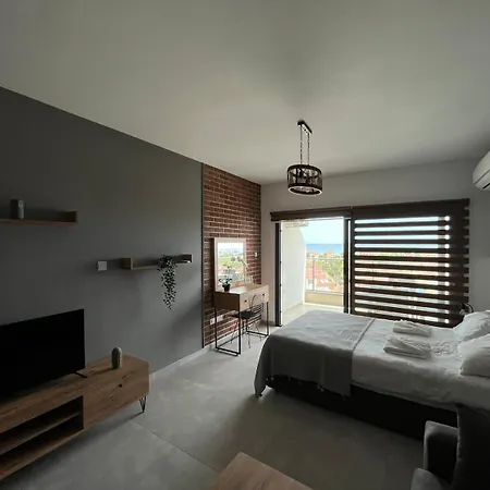 студия 31 терра Caesar Blue Large With Sea View And Aquapark Daire