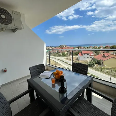 студия 31 терра Caesar Blue Large With Sea View And Aquapark *