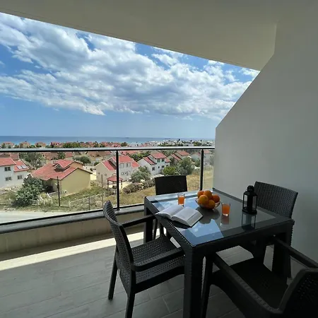студия 31 терра Caesar Blue Large With Sea View And Aquapark Daire