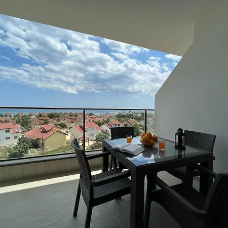студия 31 терра Caesar Blue Large With Sea View And Aquapark